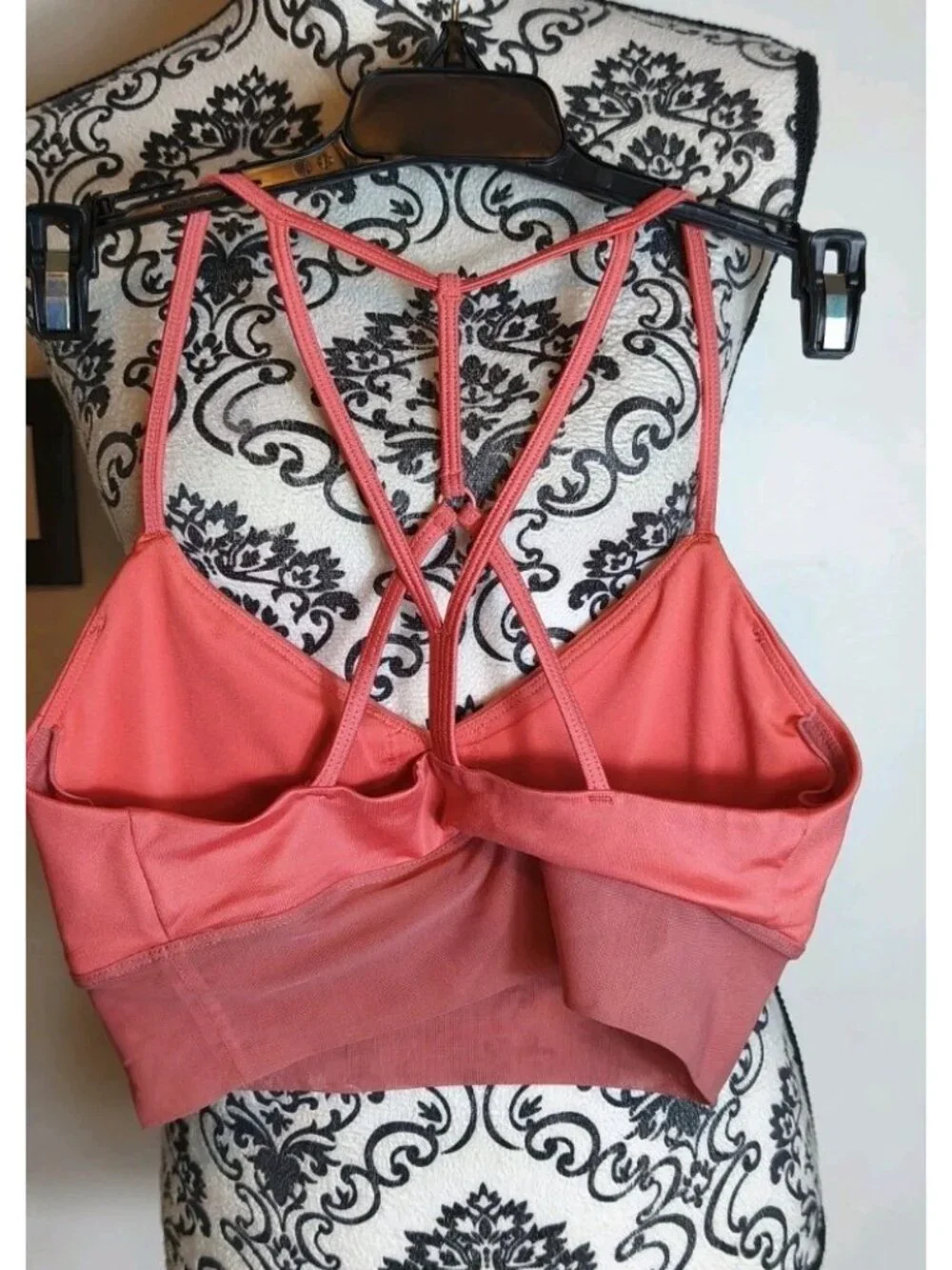 Alo Yoga Strappy Bralette Sports Bra XS Coral Rust Criss Cross Back Crop Top